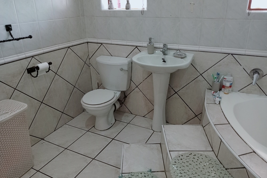 4 Bedroom Property for Sale in Mosel Eastern Cape